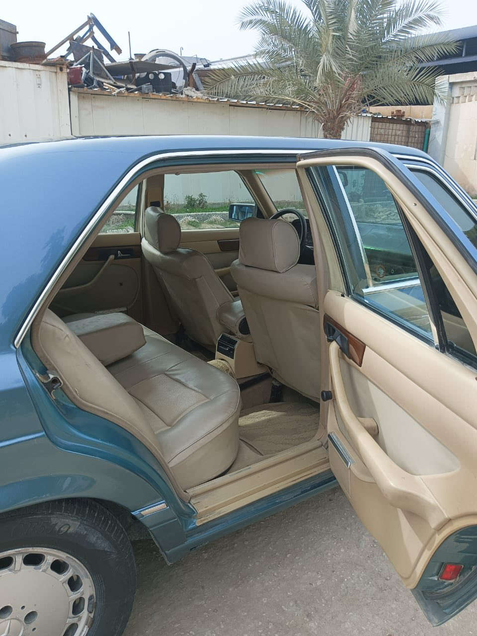 السلام عليكم مارسدس دب موديل 91 محدث  كير محرك بلادي مكفولات لا تنقيص ولا بخار صبغ عام بدون ضربة خرفة جديدة كشن كهرباء رقم  انكليزي تحويل  مباشر السعر 75وبية مجال رد المكان كربلاء ***********
