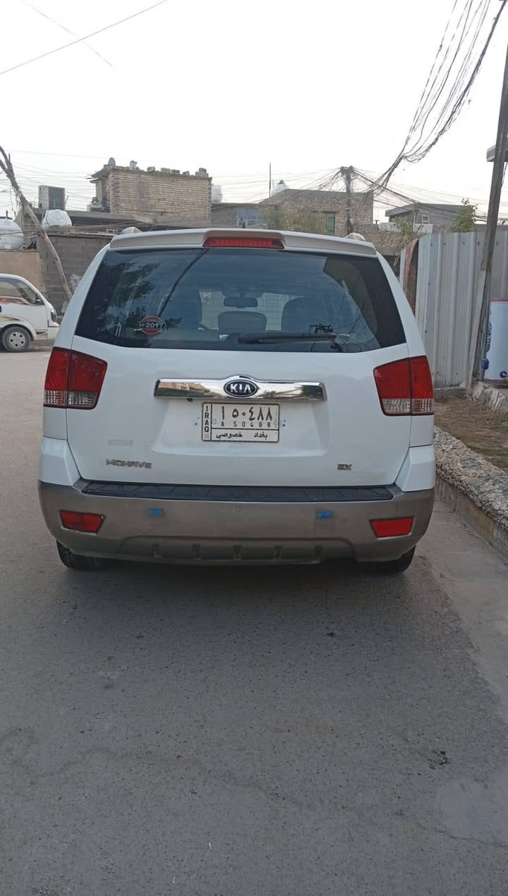 كيا موهافي خليجي موديل ٢٠٠٩ فول مواصفات مكفولة 
بيها بارد بقبق الجنطة فقط 
السعر ١٢٥ 
***********

