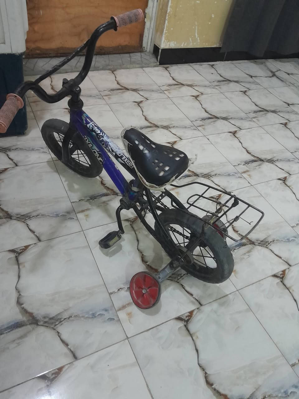 بسكل بيع  سعر 20 وبي مجل


**إذا كنت صاحب هذا الإعلان وتريد حذفه لأي سبب، رجاءا أرسل رسالة إلى الدعم الفني**