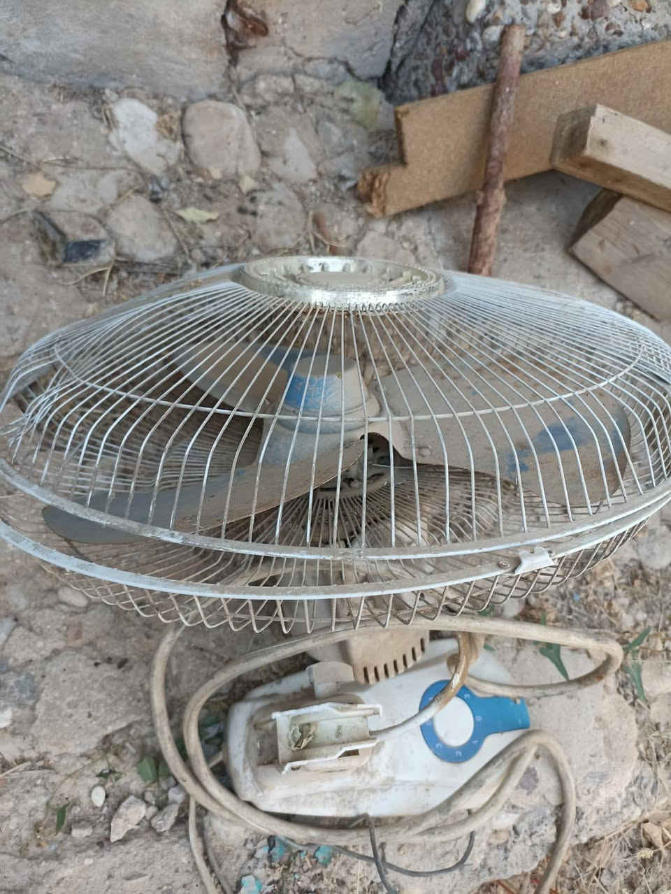 السلام عليكم  للبيع كيبل/ اغراض عتيك(مبردات ثنين الصغيره خايسه/الجبيره نظيفه بدون ماطورات/سلف/ملف نحاس و كصتين بواري صغار/ماطور)مكان بغداد الشعب


**إذا كنت صاحب هذا الإعلان وتريد حذفه لأي سبب، رجاءا أرسل رسالة إلى الدعم الفني**