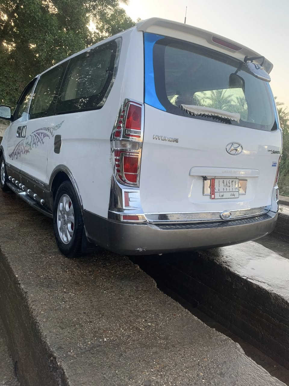 ستاركس للبيع موديل ٨ مفتوح رقم بغداد بسمي مداور ثاني يوم سنويه تسقط نهاية ل ٢٦ مكينه بيها بخار تنقص كل شهر لتر كير جديد تبريد ثلج تخم تاير السياره بيها رش مكان الخطه القديمه مكفوله من الضربه ولمعجون السياره كاعده وحلوه السعر ١٢٥ بيها مجال قليل مكاني حله قرب سيطره الآثار الاستفسار ***********
