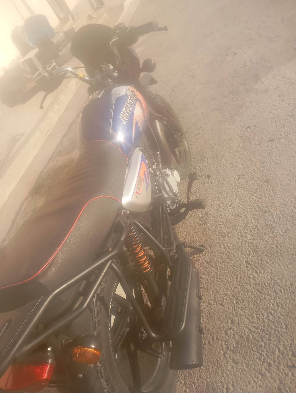 السلام عليكم دراجه بوكسر 23 دراجه نضيفه وحلوه مرتبه كله شغاله أوراقه ضايعه اكفلك سرقه كهربائيه شغاله تايرات جدد كل نقص مابيه مكاني بغداد حي اور السعر 925 لستفسار اتصل على الرقم ***********
