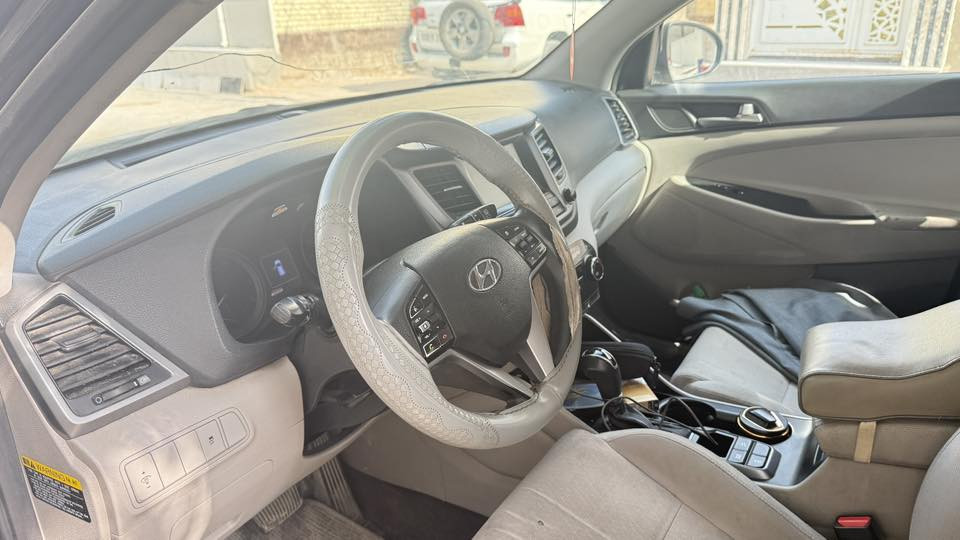 السلام عليكم 
توكسان 2018 وارد امريكي
محرك 2000
السياره جاهزه من كل شي مال جناي
السعر 162
اي تفاصيل ما متواجد على الفيس هذا رقمي وتساب
مكاني نجف ورقم السياره نجف باسمي السياره
‭***********‬ ‭‬
