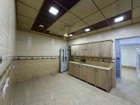 دار للبيع 100 متر + غرفة في السطح طابو ملك صرف في منطقة حرية قرب شارع مطعم فلافيلو
السعر 85 مليون وبي مجال  
***********
