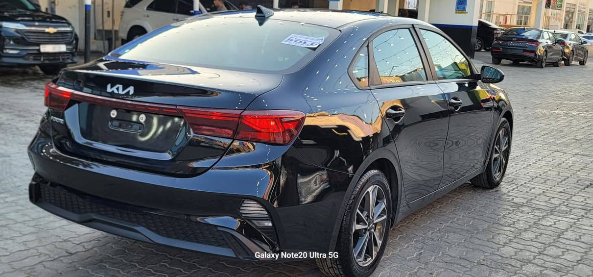 سلام عليكم كيا فورتى موديل 23 محرك دوش 2000 سياره حره ابسمي رقم قادسيه تحويل ثانيوم حادثه كدامك بل مشور كامره دوار رادار امامي السعر 148 وبيه مجال بسيط خابر وتدلل رقم الهاتف ***********
