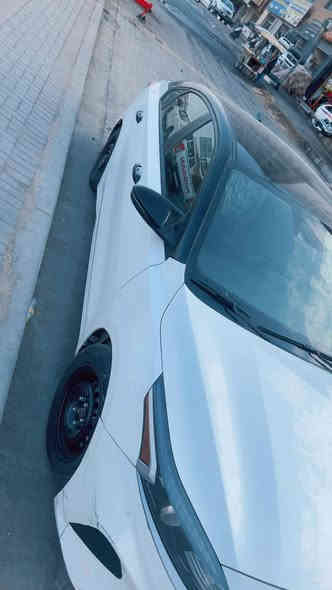 السلام عليكم 
عندي فورتي موديل  2022 للبيع 

لون الأبيض كله السياره حادثه خلفي موضح بل سونار رقم بغداد نص فول  ماشيه 113 الف ك   السعر 150 وبيه مجال

عنواني بغداد  

***********
