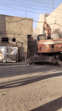 هدم بنايات • تفليش الدور • رفع أنقاض