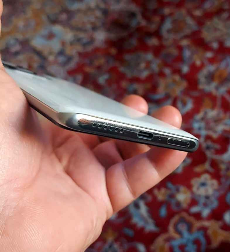 شاومي t11 pro ذاكرة عشوائية 12 / 256 
بمعالج Qualcomm Snapdragon 888
مقياس شاشة 6.67/ 120هيرتز 
بطارية 5000 مللي امبير
كاميرا رئيسية 108 ميجابكسل.
الجهاز كلش نظيف فقط الظهر امبدل . مراوس حسب القناعة او بيع بسعر 200 وبي مجال بسيط. بغداد, العراق


**إذا كنت صاحب هذا الإعلان وتريد حذفه لأي سبب، رجاءا أرسل رسالة إلى الدعم الفني**