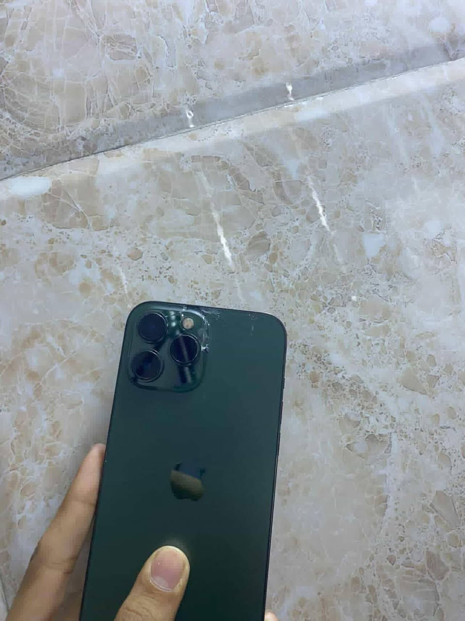 للبيع Apple iPhone 13 Pro Max 🔥📱

لون زيتوني فخم ✨
ذاكرة 256 / نموذج M
البطارية 84 والجهاز استخدام مرتب وشغال يومي بدون مشاكل

مبدل كامرة، وعدسة 0.5 ما تشتغل وكامره طبيعيه كلش مابيه
ظهر بيه فطرة خفيفة ما تأثر ع الاستخدام 👌 مكاني بغدا

جهاز هيبة وفخامة وسريع بكلشي، مناسب للاستعمال الثقيل والألعاب والتصوير 😮‍💨
السعر 550 وبيه مجال للجاد
          تواصل
فيسبوك 
‬

واتساب وخط    ***********
