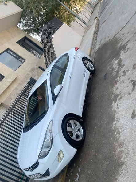 النترا خلیجی مضلع ابيض..2012  بیە اربع قطع ره ش بدون دواخل..رقم.سليمانية لحد 2029.عنوان كفري. كلار..سعر 93..معاملە.ر.م.***********
