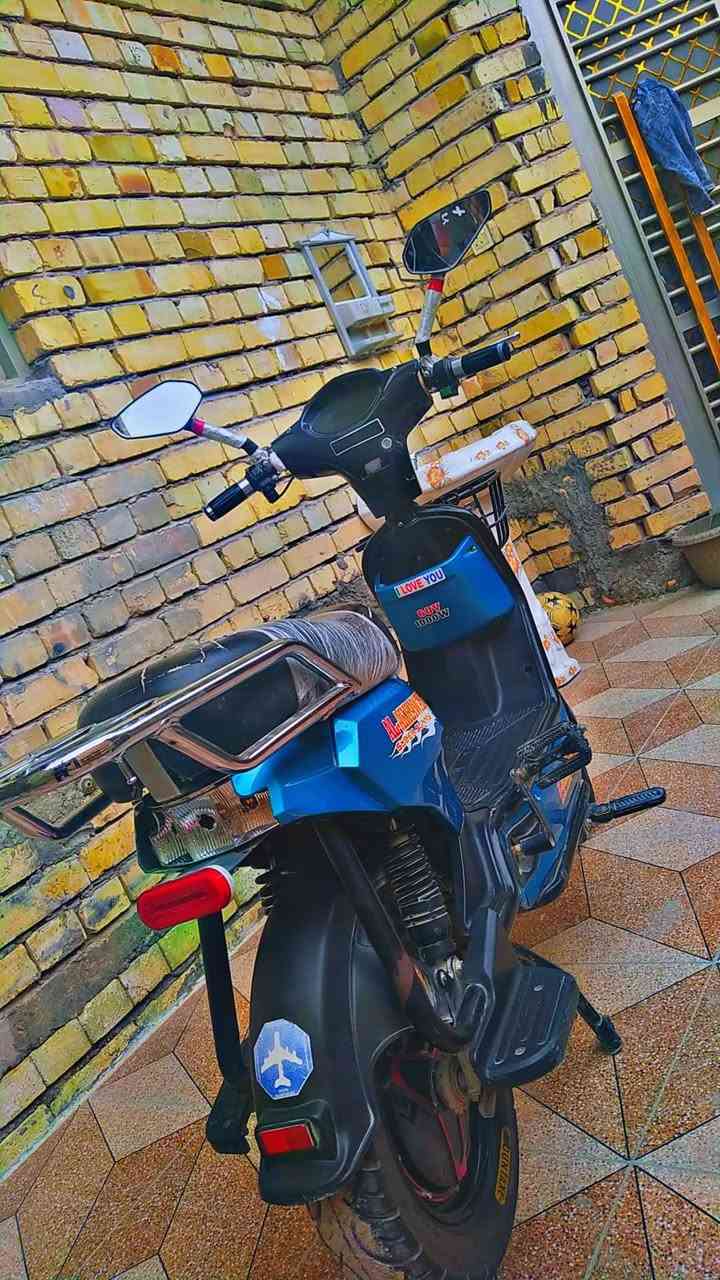 ماطور شحن للبيع 
5 بطاريات 
مكاني الفلوجه الجغيفي الثانيه 
سعر 270. بي مجال 
***********
