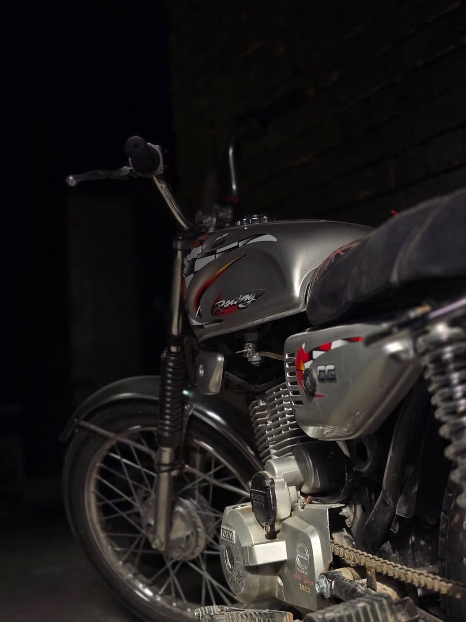 سلام عليكم اخوان دراجه كلك للبيع مثل ما واضح بلصوره وبعد احنه بلواقع دراجه نضيفه السعر 500 وبيه مجال المكان البصره الهارثه وبخدمة الشراي للتواصل
***********
