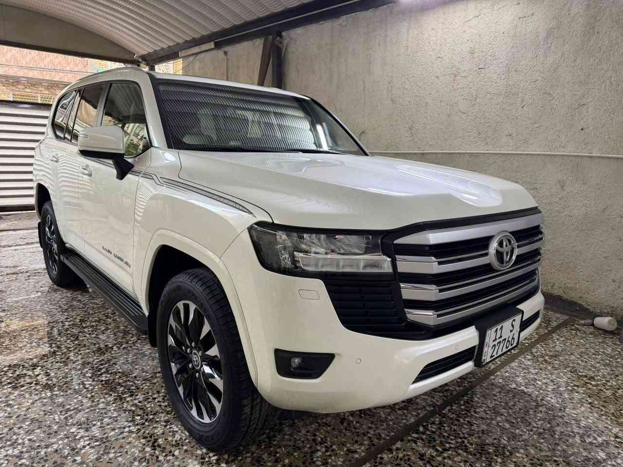 سلام عليكم لاندكروز جي اكس ضمان ساز داخلة ضمن الضمان تبديل دهن ٦٠ الف كيلو كفالة عامة رصعة فقط ماشية ١٠ الف الموقع بغداد الكاظمية للاستفسار ***********
