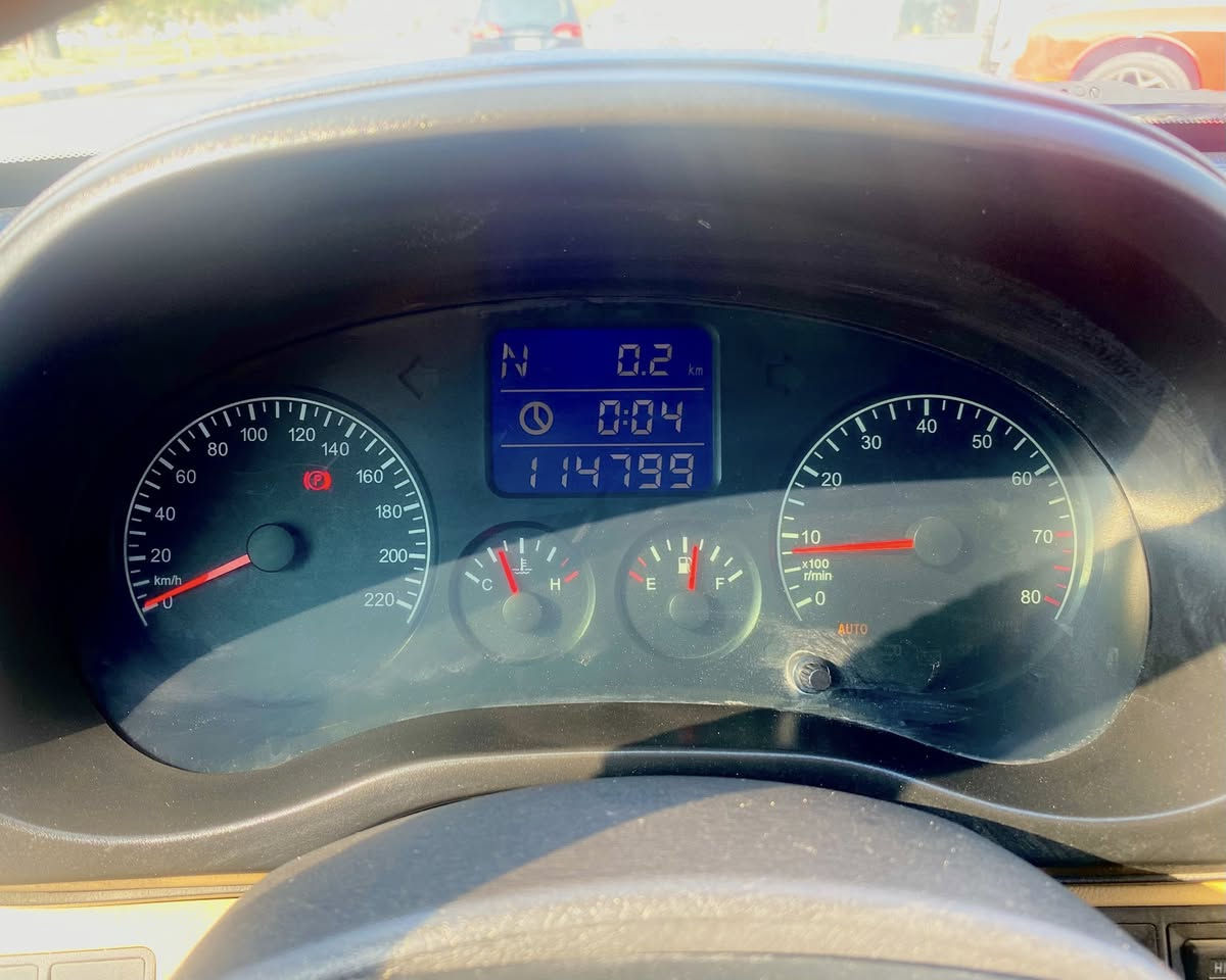 تيكو موديل 2013
سياره حلوه ونظيفه ماشية 114 الف فقط 

محرك والكير بحاله جيده 

ومبدللها دهن

و واتر بم ودرايم شفت وكم شفت ادامه كامله 

و منضومه بانزين جديده 

تبريد وتدفئه شغاله فول 

مواصفاته خير من الله فتحه تدفئه كشنات 

السياره جاهزه من كلشي 

بيه ضربه جنطه ومتبدله وكم طخه بالدعاميه والباب عكس السائق يرجعن بارد 

الحداديه زينه كلش ومسويلها ادامه 

رقم بغداد مشروع وطني وسنويتها ساقطه

وتحويل مباشر  باسمي السياره

مكان السياره كربلاء 

سعره 63 وبيه مجال بسيط للشراي 

للتواصل الاتصال او واتس اب  

[ *********** ]
