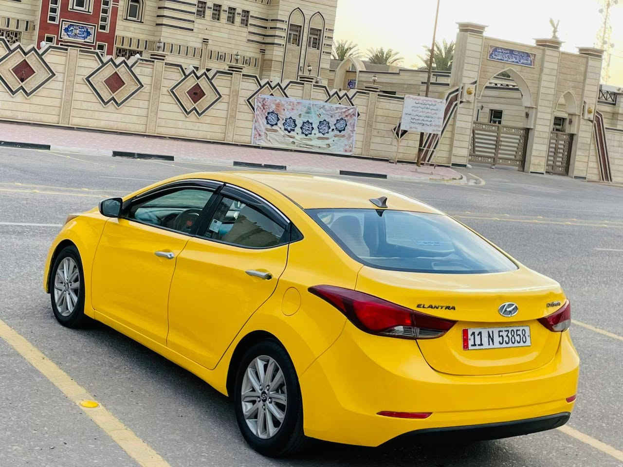 السلام عليكم النترا مديل 2015 وارد امريكي حادثه  قبق الصندوق خلفي بدون دخل فقط والباقي مكفول كفاله عامه كله ليبل وحد موصفات تحكم شاشه كامره مكينه 1800 دوش سنويه لغاية 28مصفره هيه وغرامات السياره جديده حيل وجاهزه واي نقص مابيه كير مكينه مكفولات حداديه تخم تاير تبريد ثلج السعر  (  110  ) لاستفسار اكثر لاتصال على الرقم (***********) مكان السيارة كربلاء مكلف بل نشر
