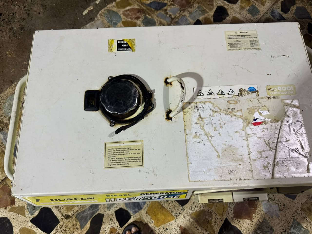 مولد استيراد اوربي 28امبير كاتم نضيفة لوك السعو 750هاتف 0773 439 8998
