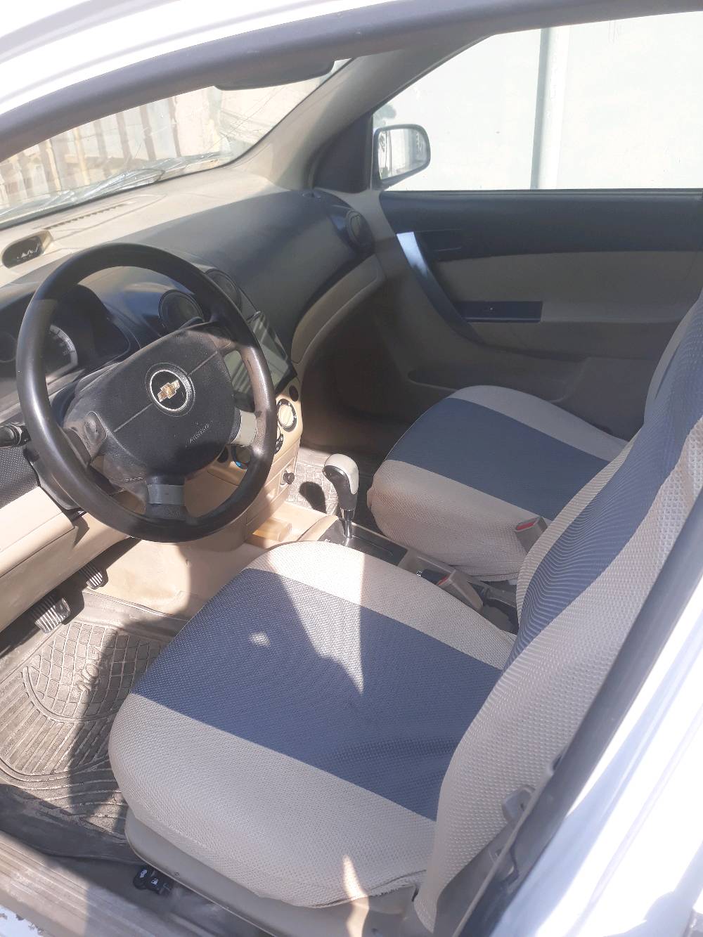 افيو مودليل 2011 رقم بغداد ، بسمي ، محرك مفتوح ، 1400 , كير اوتماتيك .

المكان : النجف 