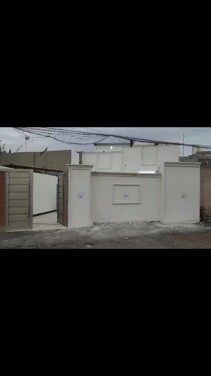 السلام عليكم  
🏠بيت للبيع طابو زراعي سند 25     

📏 المساحة: 220متر. # ملاحظة  السكف  عكادة  مطبك شتايكر 

مواصفات البيت:
✅ غرفتين نوم 🛌 
✅ صالة 🛋️
✅ مطبخ 🍽️
✅ صحيات 🚿
✅استقبال 
          
✅️ حديقة                                   

✅️كراج

خدمات مي كهرباء تبليط مجاري  

الموقع بغداد جسر ديالى الجديد 

السايد الواحد منطقه الكرغوالية 

مقابيل البانزين الخانه وجه شارع 

البزل رئيسي   يبعد عن الشارع  العام 100م 

الاستفسار  الاتصال  ***********
