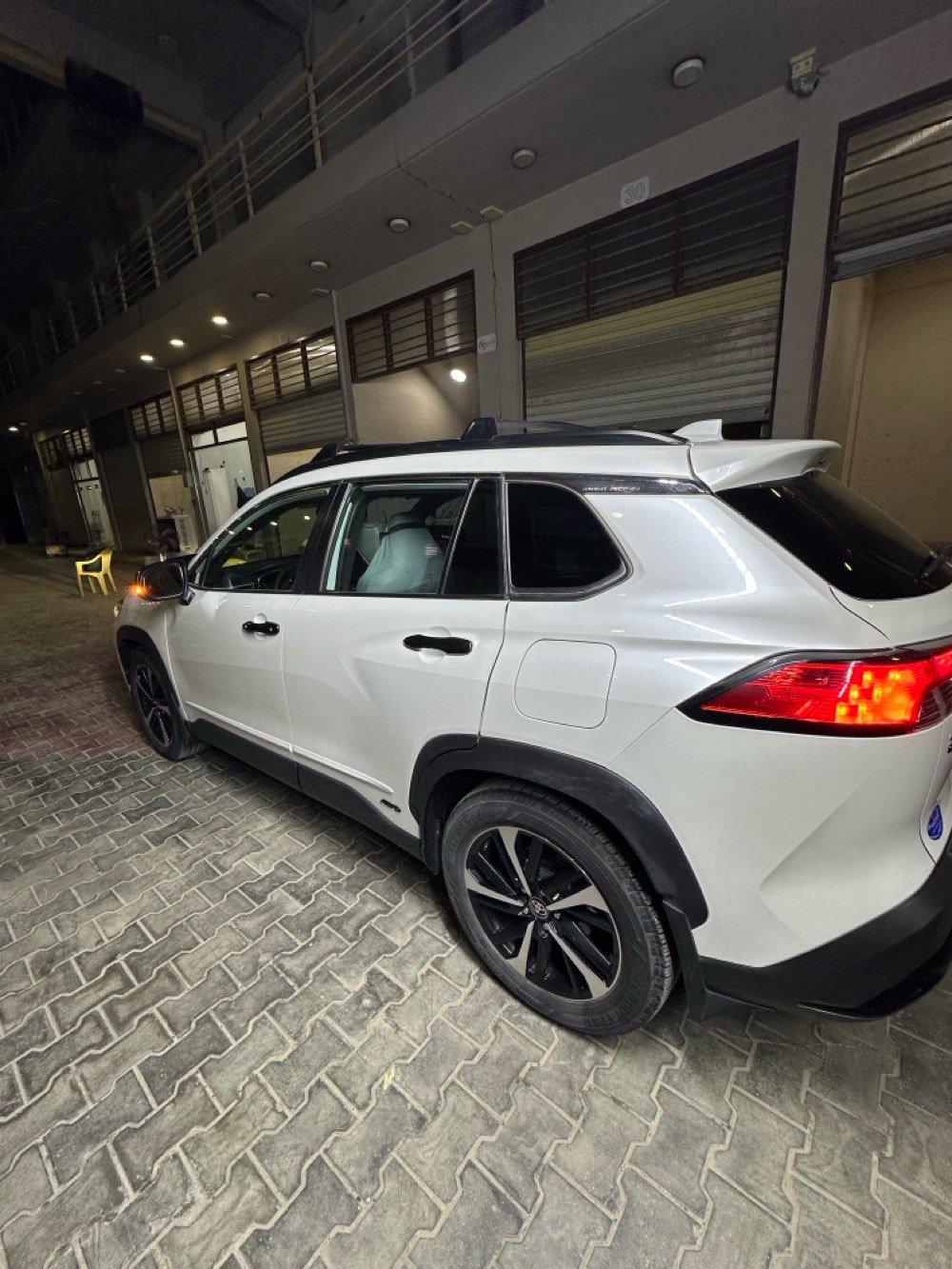 للبيع Toyota Corolla Cross Hybrid XSE 2024🇺🇸

✅ فئة XSE أعلى مواصفة
✅ محرك 2.0 هايبرد اقتصادي
✅ فتحة سقف 
✅ دفع رباعي AWD
✅ جنوط رياضية 18 إنج
✅ مصابيح LED
✅ شاشة وكاميرا خلفية
✅ رادار ومثبت سرعة ذكي
✅ مراقبة النقطة العمياء
✅ تدفئة مقاعد 
✅    كرسي السائق كهربائي مع دعم أسفل الظهر
✅    مقاعد SofTex (جلد )
✅      تكييف أوتوماتيك ثنائي المنطقة و تبريد خلفي 
✅شاحن لاسلكي
✅ باب الجنطة كهربائي 
✅ تشغيل عن بعد 
✅اشاير بالمري 

✅ Apple CarPlay و Android Auto

انظمة الأمان

•  رادار أمامي.
•  مثبت سرعة راداري.
•  نظام المحافظة على المسار.
•  فرملة طوارئ أوتوماتيكية.
•  مراقبة النقطة العمياء.
•  تنبيه حركة المرور الخلفية.
•  حساسات أمامية وخلفية مع كاميرا رجوع

السيارة وارد أمريكي، نظيفة جدًا، الضرر موجود بالصور فقط بنيد ومصلح نفسه ومصبوغ بالإضافة إلى الجاملغ بيه بارد وتكحيل موجود بالصور 
الايرباك الطاك فقط السائق 
السيارة جديدة ونظيفة 
السيارة باسمي واني مستوردها  رقمها بابل 
ماشية 31 ألف كيلومتر قابل للزيادة 
رقم السيارة بابل 
📍الموقع: بابل
📞 للاستفسار: (***********)
💰 السعر: (200$) قابل للتفاوض