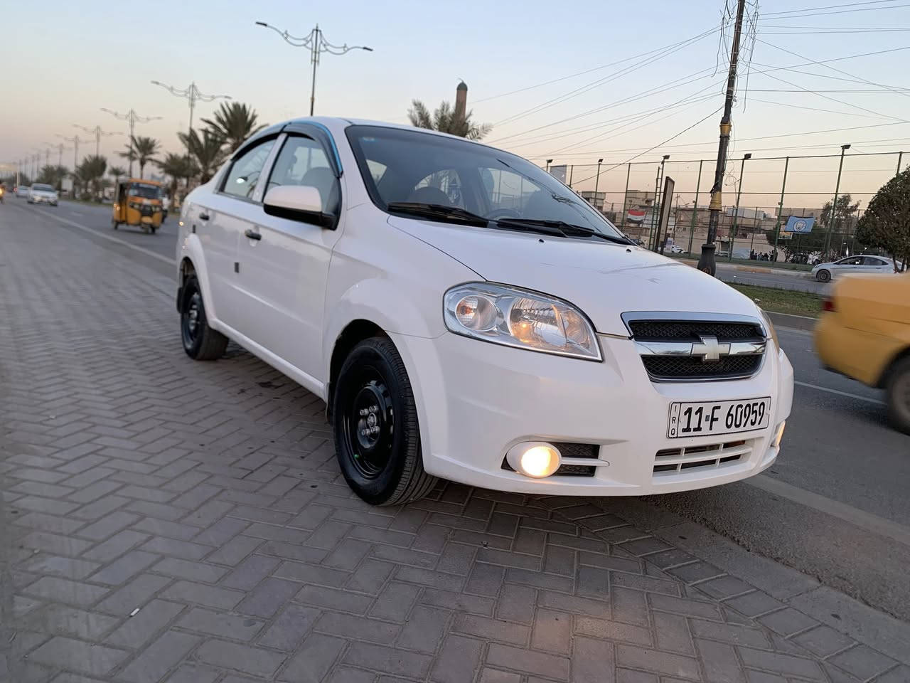 سلام عليكم
افيو مديل 10الشركةًالعامة خليجي 
فول اتماتيك السيارة مكفوله من حادث بيهه صبغ 
شبرين بدون حادث والسونر المندلوي  موجود 
محرك كير مكفول صدر جيدد تبريد تدفئة جيدد 
سنتر لك جام كهرباء 
تخم تاير جديد السيارة ماشية 130على وضع الشركة 
رقم بغداد سنوية جديدشرط التحويل 
السيارة جاهزة من كلشي 
السعر 77$وبيهه مجال 
مكاني بغداد حي اور قرب فلكة صباح الخياط 
لا ستفسار***********
