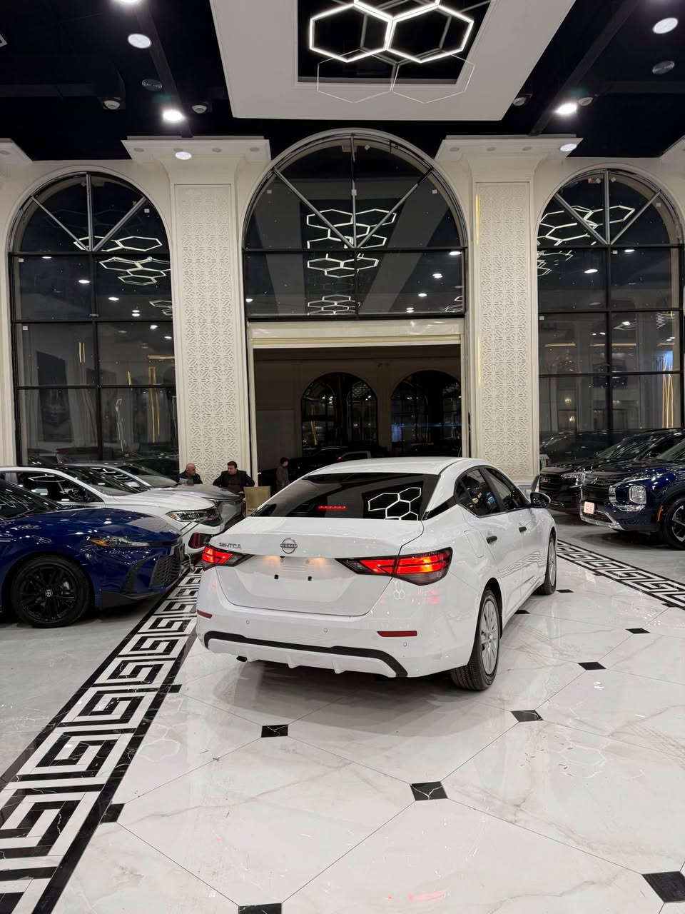 السلام عليكم 
للبيع نيسان سنترا ابيض 2024 S
محرك 20
ماشي 2 ألف ميل يعني بعدها زيرو 
صبغ بابين و دوسه بدون دواخل و بدون ارباك 
سياره بدون كلير أمريكي و تعديل و تبديل 
سياره بدون شخوط و رصعات و بقصات 
سياره بدون رقم ترقيم شمالي فقط 
تكلفة رقم 12.5 ورقه ونص
ملاحظة صوار حادث موجوده في المنشور 
اي استفسار عن سيارة خاص مفتوح 

السعر 142 ورقه ومجال 
اخوكم ديار ابو عمر 
*********** واتساب 
***********
عنوان أربيل أربيل, العراق
