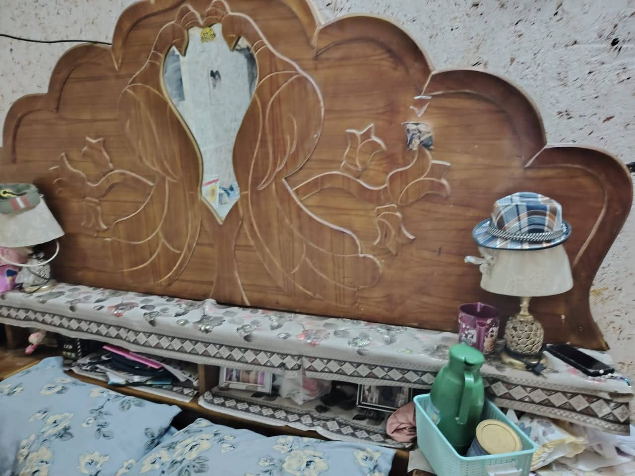 بلااااااااااااااش 
غرفة اخشاب 5 بيبان نقص زاوية ب 200 ألف العمارة حي الحسين الجديد ***********
