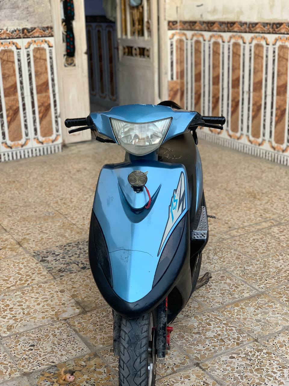 سلام عليكم دراجه ماكس عدله لبيع مكينه بلاد ٤٩ بلاد ما مفتوحه شرط فحص مكاني ميسان ***********
