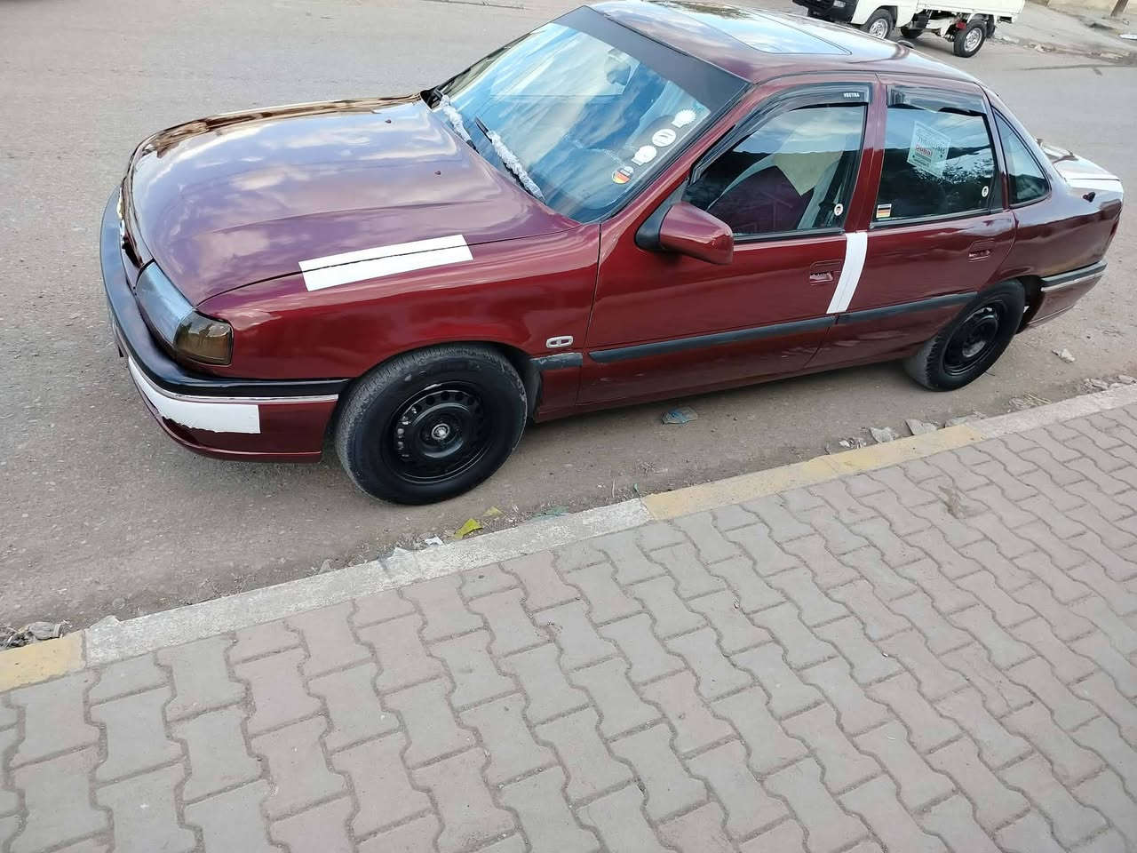 اوبل فكتره
حجم ٢٠ اوتماتيك موديل ١٩٩٤
سياره جهزه من كلشي دبل ارباك تبريد تفيه بلاد سياره فول  كهربائي سعر ٤٥ ورقه وبي مجال للشراي تعليق ما اجاوب *********** سياره احله من صوره شرط كلشي مكينه بلاد قبغ اسود
