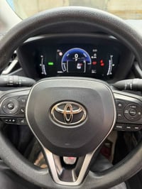 للبيع فقط كورلا ٢٠٢٤ هايبرد كفاله عامه رقم بغداد ماشيه ٦٢ السعر ١٤٥سيا...