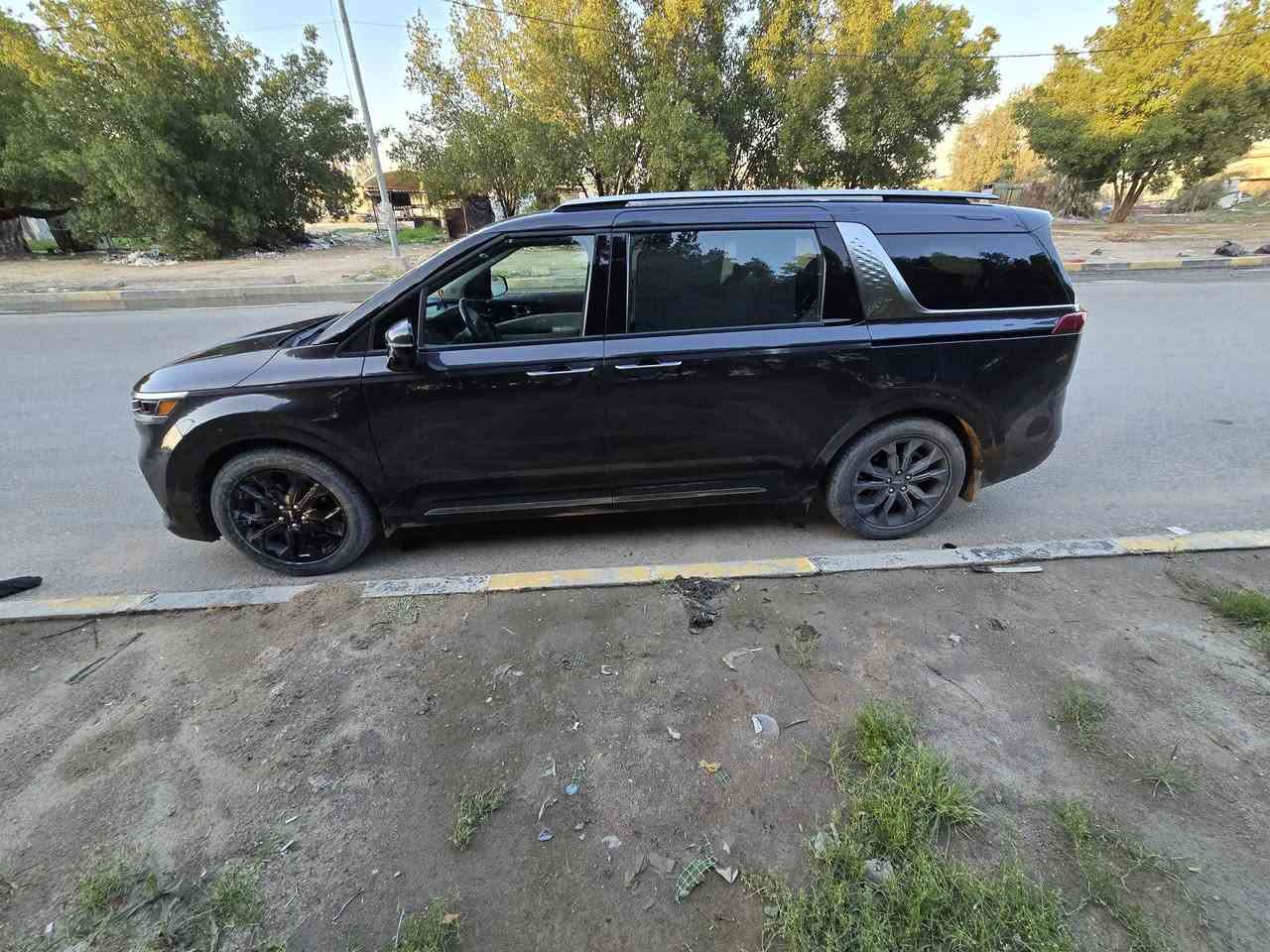 اسلام عليكم سياره كرنفان للبيع موديل 23فول مواصفات ماشيه 70السعر270اوبيه مجال***********
