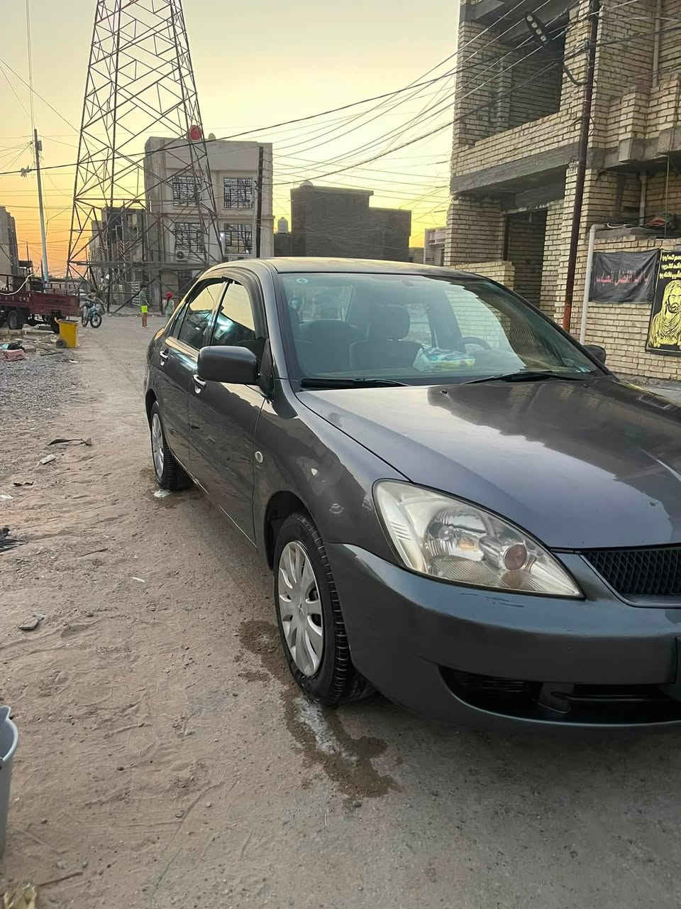 سلام عليكم لانسر موديل 11 جديده جدا بسمي بغداد قرب صيطره الشعب بدون صبغ جراد بل قماره فقط السعر 84 ***********
