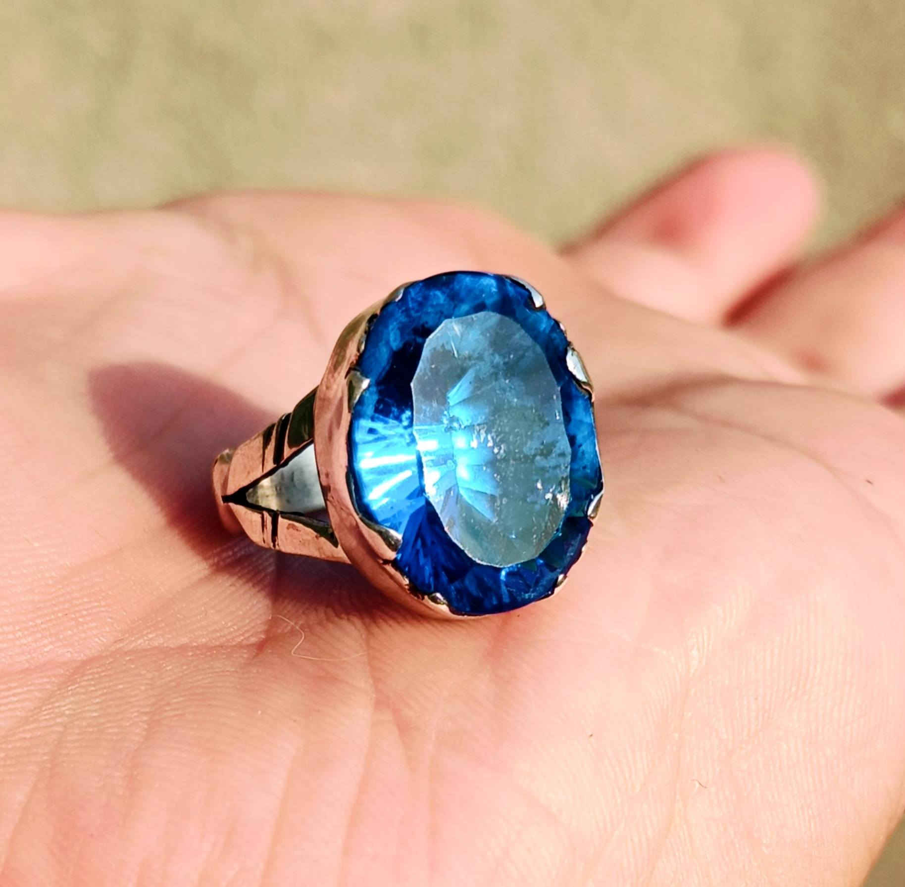 سلام عليــــــــكم 🫷🏿👇👇

تحفه وجمـال(توبــاز.روســي)قطعة جمال

صياغه يدويه فضه مختومة(925)
قيــــــاس الخاتم(20..21..19)

يوجد توصيل بدون مراوس او حجز مكاني سماوه سعـــره مع التوصيل(40)🔒🔒


**إذا كنت صاحب هذا الإعلان وتريد حذفه لأي سبب، رجاءا أرسل رسالة إلى الدعم الفني**