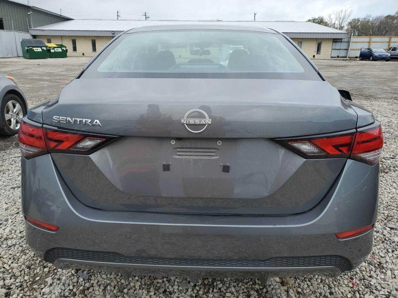 Nissan sentra 2024 S الظرر مرفق مع صور المنشور بيه بولند چاملغ سبخ و3 ثلاث قطع أمريكي بدون ضربه كير محرك شرط السياره بدون تعديل بارد السعر 115$ ***********مكان عقره أربيل, العراق

