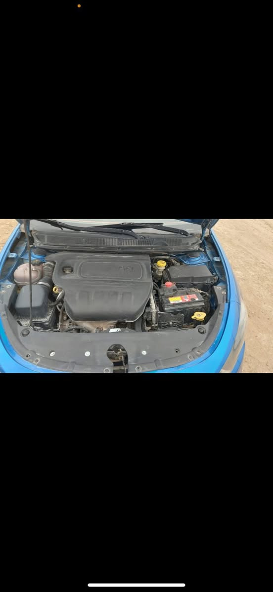 🚗 للبيع: دوج دارت موديل 2016 (محرك 2.0)
📍 الموقع: البصرة / الطوبة والنخيلة الثانية  

- محرك: 2.0 اقتصادي  
- قير: أوتوماتيك  
- 4 سلندر  
- الممشى: (160 الف KM)  
- اللون: (ممير )  

✨ المواصفات:  
✔️ تبريد ثلج   
✔️ مرايا وجامات كهرباء  
✔️ تحكم دركسون  

🔧 الحالة: سيارة شغالة تمام، نقص حدادة فقط  

💰 السعر: (70 ورقة)  

📞 للتواصل: ************
