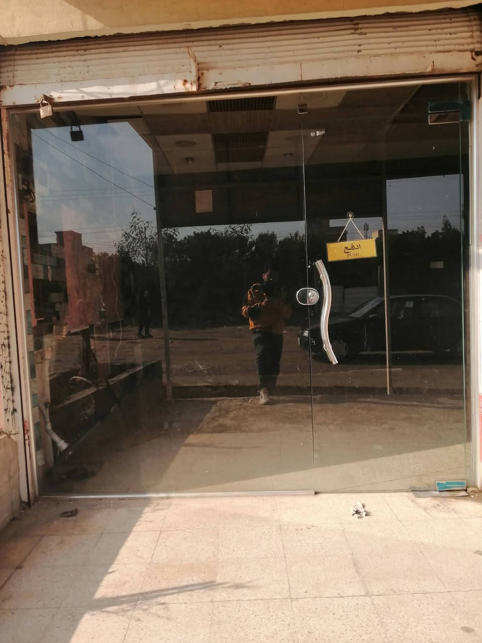 جمخانات عدد2 للبيع السعر( 350 الف) /// القياس الارتفاع 260سم والعرض 230سم. نظاف كلش 
الرقم ***********.
الرقم ***********.
