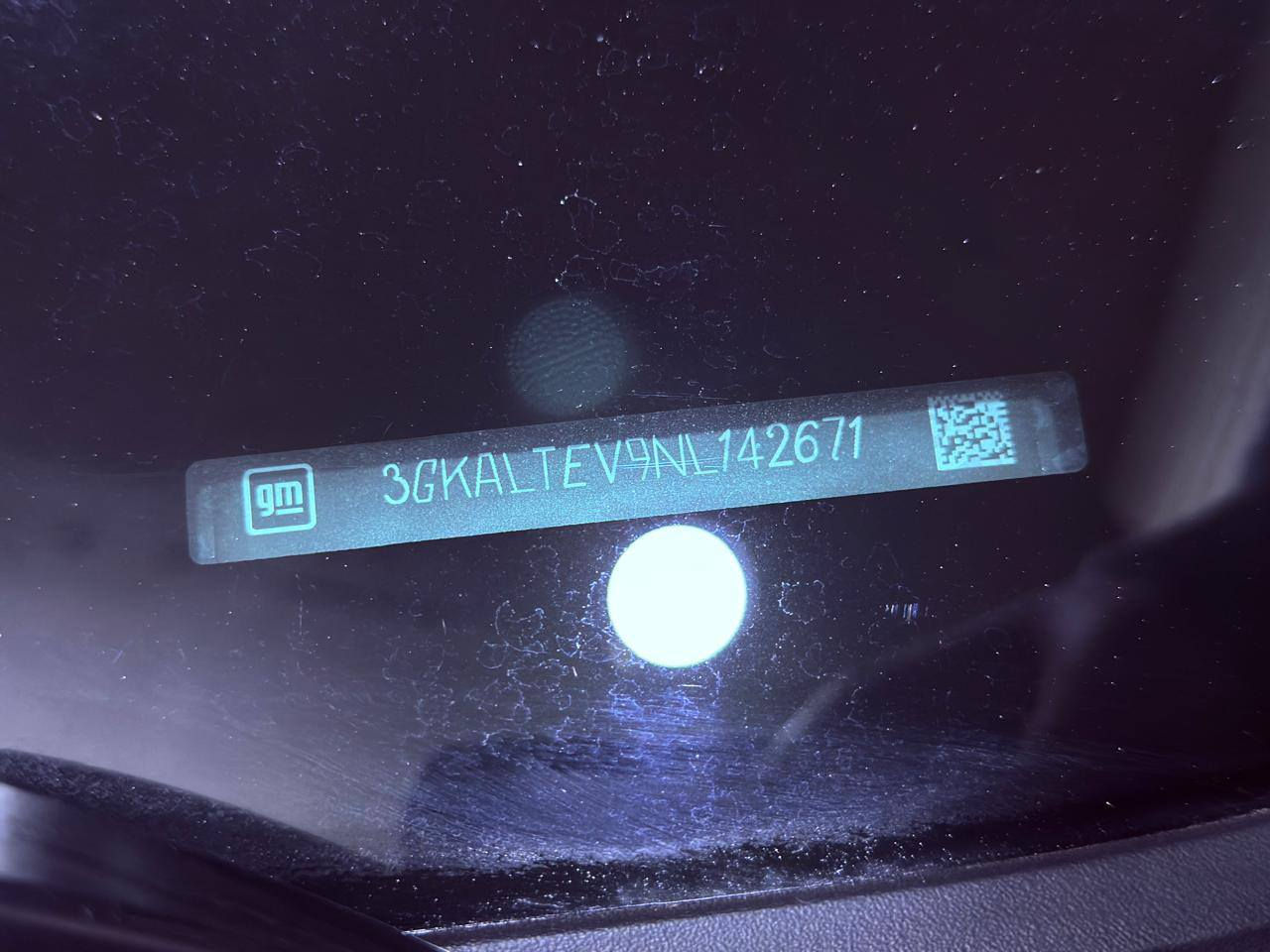 � للبيع جمسي تيران 2022 SLE 🚗
• الموديل: 2022
• الفئة: SLE
• الدفع: رباعي (4×4)
• المحرك: 4 سلندر  1500 تيربو
• الكير: أوتوماتيك (ازرار)
• اللون: (كرزي)
• المسافة المقطوعة: 79 كيلو 
• رقم اربيل ب اسمي
•حادثه فقط جنطه ايرباك كله سليم

✨ المواصفات:
✔ شاشة لمس كبيرة
✔ كاميرا خلفية
✔ حساسات امامي خلفي جانبي 
✔ تشغيل بصمة 5 بصمات ويه الجنطه 
        دخول ذكي ترحيب
✔ مقاعد كهرباء تدفئه كشنات وتبريد
✔ تحكم بالمقود
✔ مثبت سرعة و تحديد مسار قيادة ذاتيه
✔ تكييف خلفي
✔ ويل ألمنيوم
✔ أنظمة أمان (ABS – Traction Control)

📌 السيارة نظيفة جداً

📌 السعر 195 قابل للتفاوض 

📞 للتواصل: *********** اتصال او واتساب
