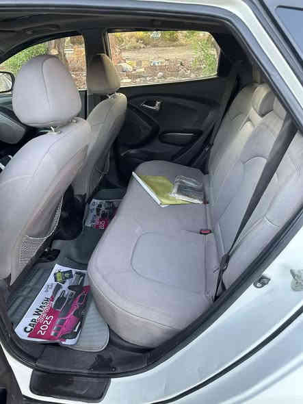 السلام عليكم
توسان خليجي 2012
رقم اربيل 
هزة وفحص جدد
سنوية لغاية 2030بأسمي 
فول مواصفات 
قطعتين صبغ
مكان بغداد 
السعر (130ورقة)
بغداد
***********
