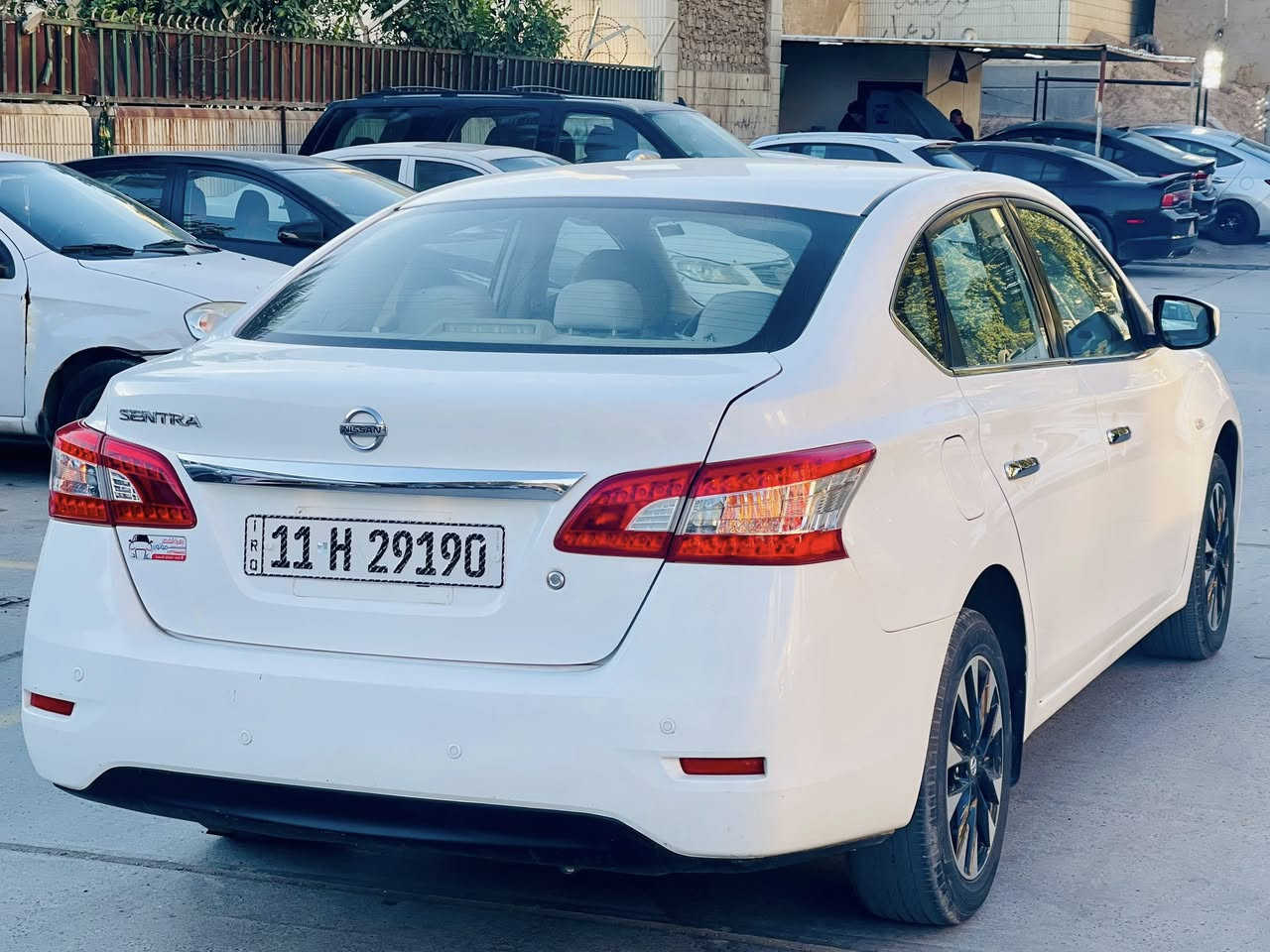 سلام عليكم   نيسان سنترا  2019 خليجي
للبيع 
بسمي تحويل مباشر 
رقم وهزه وسنويه كله جديد 
بي جزء من جاملغ صبغ فقط 
مكان سياره كراده مريم                    سعر 122$ بي مجال
هاتف ‭0 770 409 1344‬          د، محمد السامرائي
