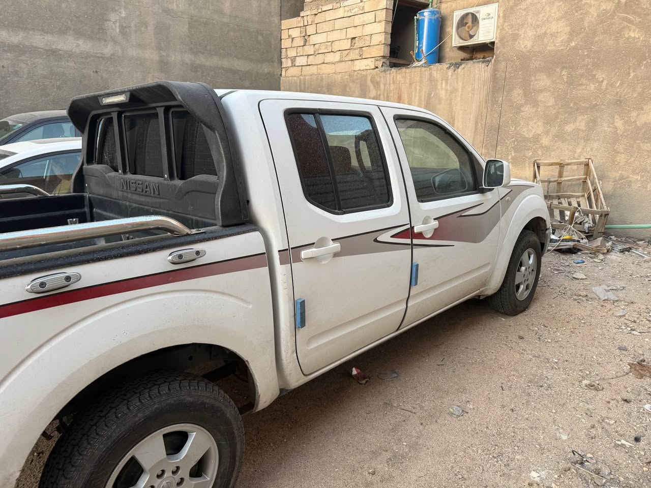 السلام عليكم نيفارا للبيع سياره حداده وتايرات جدد سنويه لل٣٠ سياره لا تنقيص ولا تبخير شاشه وكامره بيهه حساسات خلفيه تبريد ثلج ماشيه ١٨٨ الف حقيقي ب ١٢٠ وبيهه مجال للشراي البصرة, العراق


**إذا كنت صاحب هذا الإعلان وتريد حذفه لأي سبب، رجاءا أرسل رسالة إلى الدعم الفني**