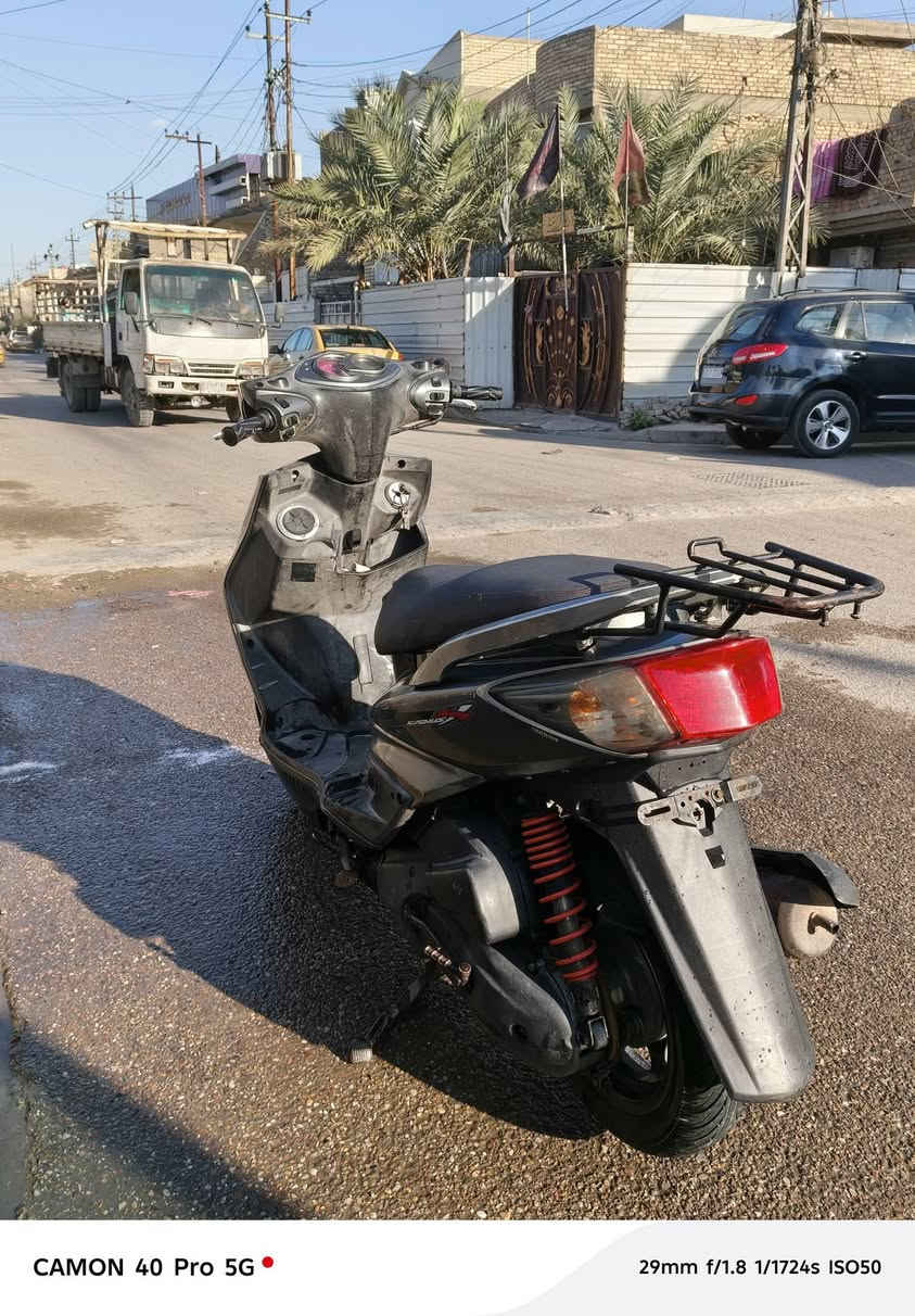 سلام عليكم شباب دراجة للبيع صالهة 5اشهر من نزلت من الرمبة جيب فيتر و تجي تفحص مكينة مكفولة دراجة كابريتر 
ملاحضة دراجة دشبول مي شتغل فقط مكاني بغداد بلديات  السعر 850 وبيهة مجال رقم ‏‪***********‬‏
