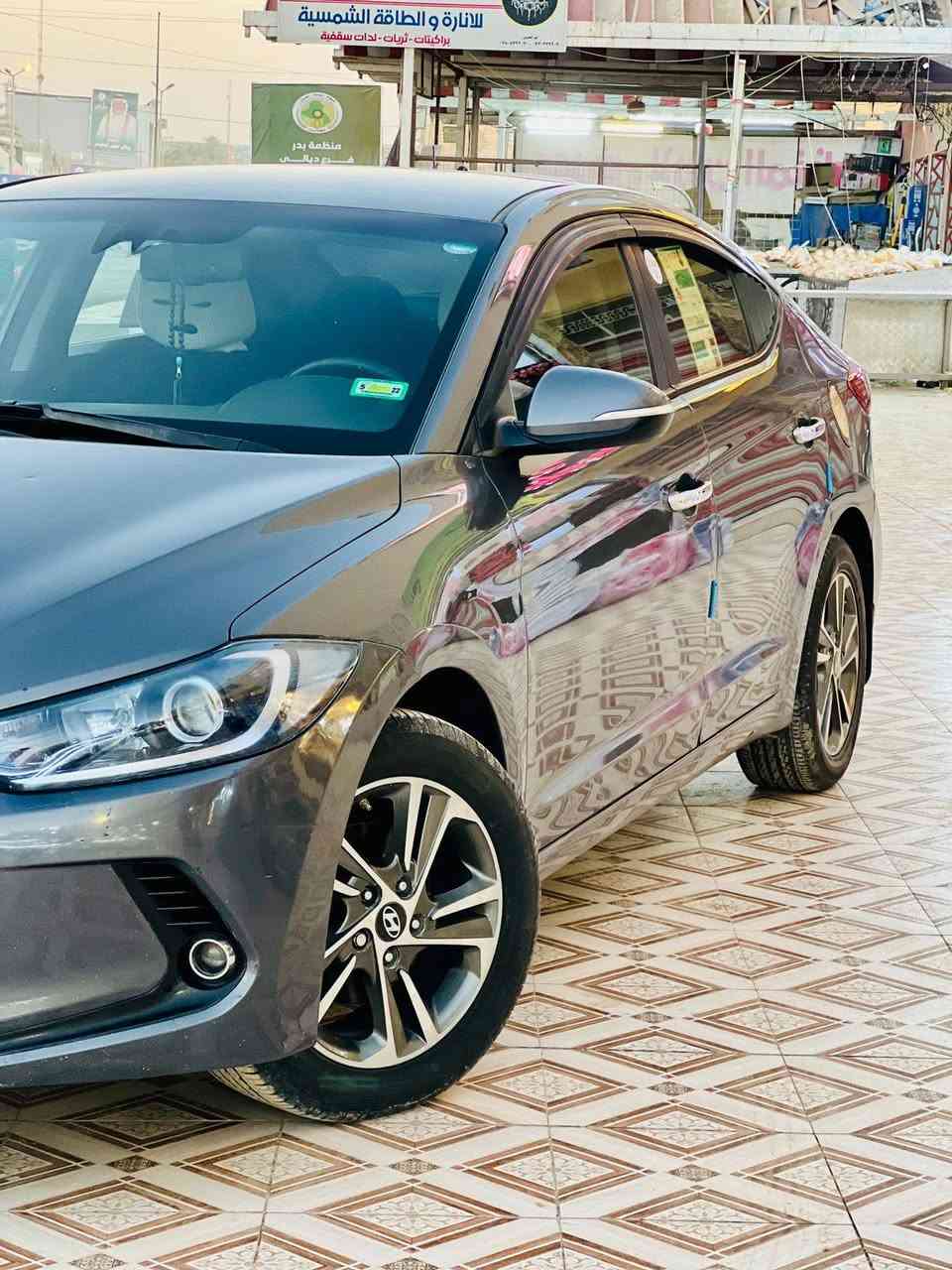 السلام عليكم
النترا موديل 2017 . 
محرك اقتصادي 1600 . 
محرك بحالة الوكالة جديد 
مكفولة بدون حادث ولا صبغ ولا بارد. 
السيارة مال جناي ماتعبانة جديدة داخلها لوك . 
تخم تاير جديد صدر أمامي خلفي جديد. 
للاستفسار إتصل *********** 
متواجد صلاح الدين قضاء الدجيل
