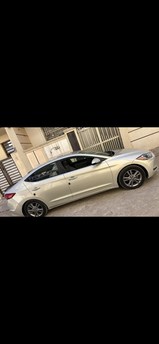 النترا للبيع موديل ١٧محرك٢٠٠٠دوش ضرر خلفي دعامية وشوية يم رقم لخلفي
وبيهة بارد مكانين السيارة خير من الله فول مواصفات للاخير فتحة بصمة تدفئة كشنات كشنات كهرباء تبريد منفصل ١/١ مكاني بغداد الدورة باسمي  السعر ١٢٣ ***********
