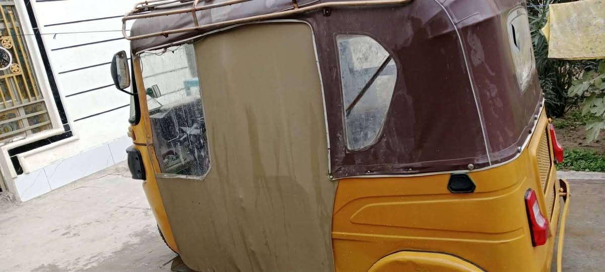 سلام عليكم تكتك موديل 21 اوراق مكاني بابل القاسم مكلف بلنشر رقم راعيه ***********
