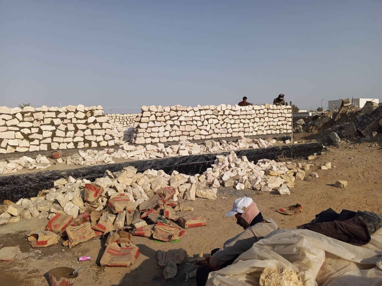 يا الله بسم الله إخوان الي ريد بنه هاذه شقلنه احنه 3 خلف شقل حلو ومرتب هاذه رقمي وبي  واتساب ***********
