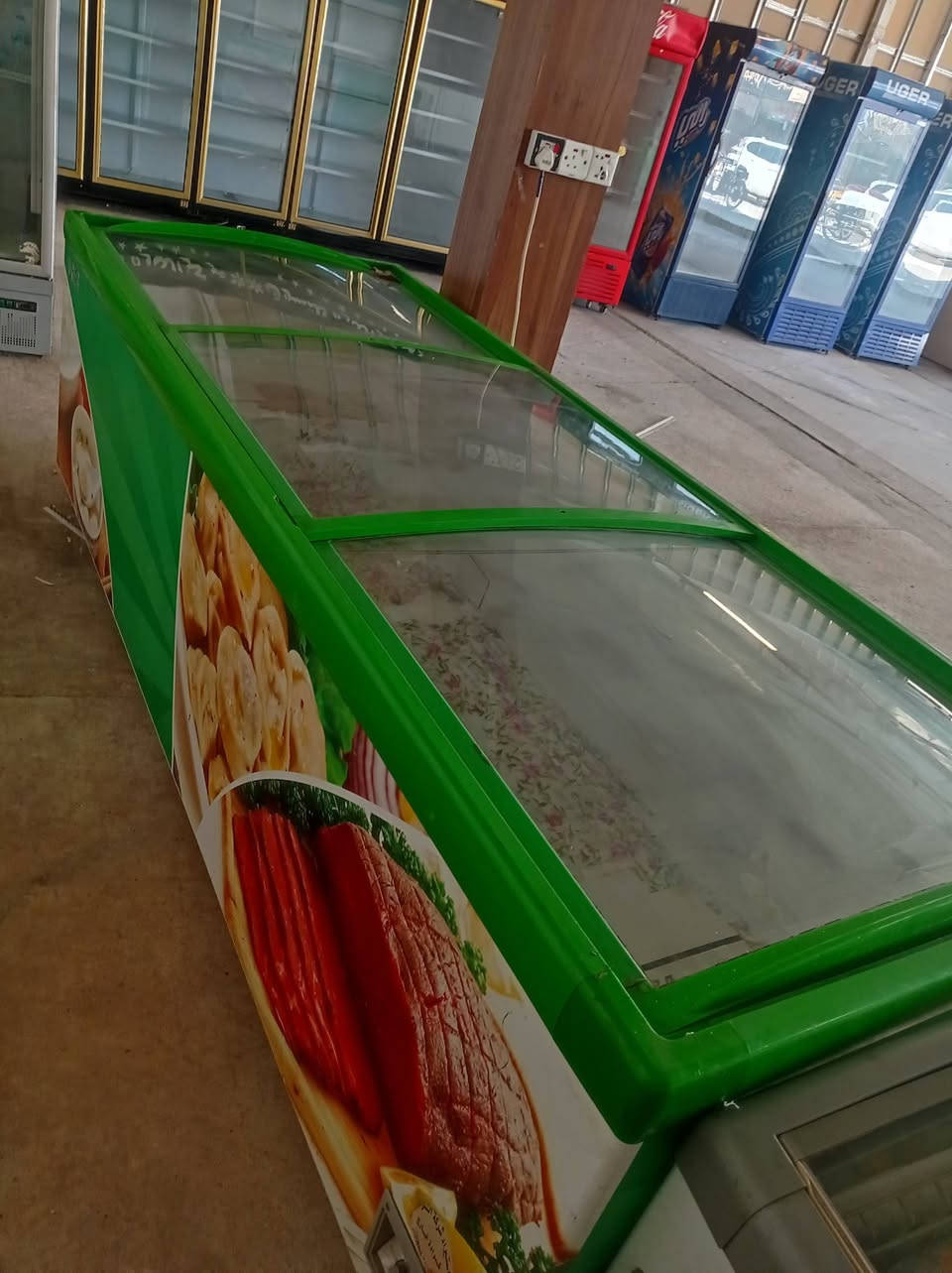 للبيع 
بسعر مناسب 
التواصل
7736407004
