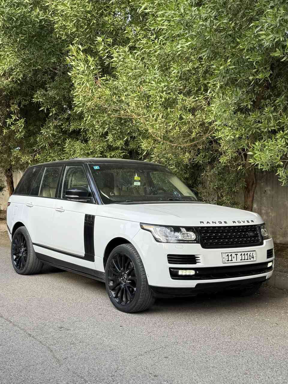 RANGE ROVER VOGUE 2015 خليجي وكالة سردار مكفول كفالة عامة ✅
البدي الخارجي : كفالة عامة من التبديل او الفتح او البارد او الحار او الشخط او pdr 

المكينة V8 بدون سوبر 

داخل اللون بيجي 

العداد 87 الف ميل 

الرقم بغداد شبه مميز مع السيارة 

العنوان : بغداد الأعظمية 📍

السعر 335$  ورقة               33.500$

استفسار *********** ابراهيم
