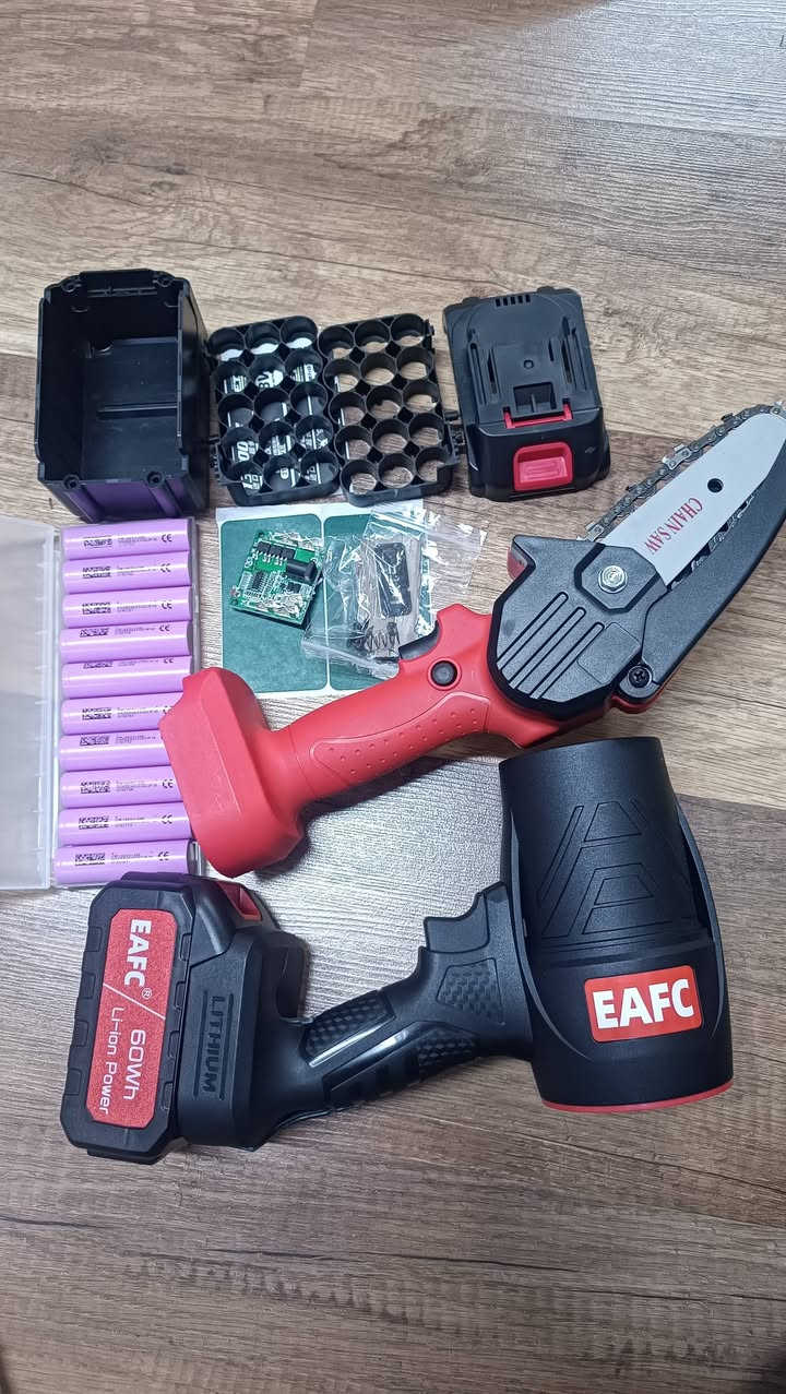 سلام عليكم بطاريات أصابع ليثيوم 10 قطع
مع قاعدة بطارية وتوصيلات اللحيم  المعندية مع منشار كهربائي وبلور هواء 
مع بطارية شغالة شاحنتهم غير متوفر
البلور بي ضرر بسيط غير مضر بعمله
***********
واتساب ماسة أمزون
