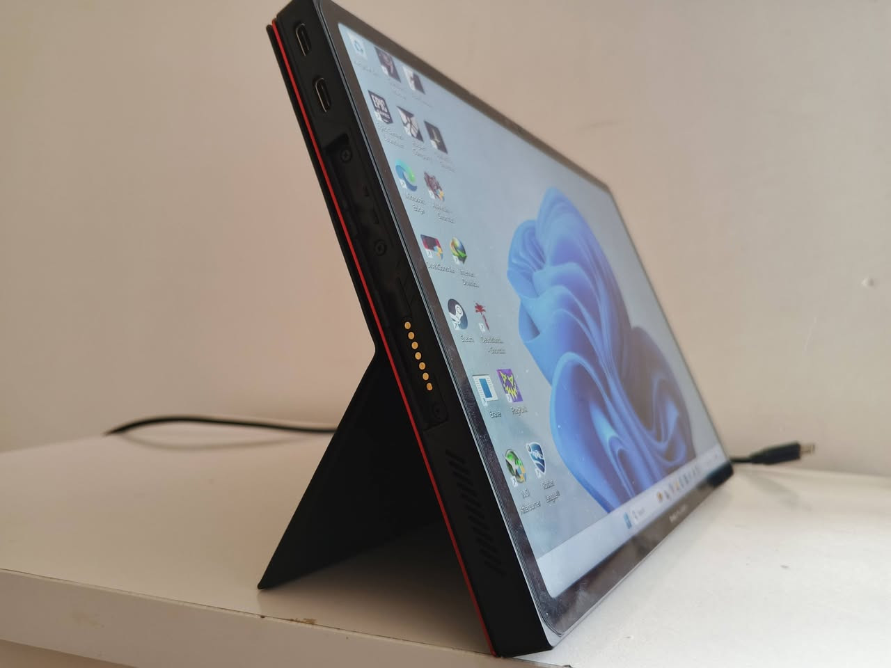 السلام عليكم
Handelheld gaming pc 3in1

Onexplayer x1 

AMD R7 8840 

RAM 32 7500DDR5

1TB 

شاشه 1600p  +2K  120hz  11 inch

السعر مليون و 250 أو مراوس ب لابتوب 

الجهاز جديد من كل النواحي مكاني الناصريه ومتوفر توصيل

*********** خط و واتساب
