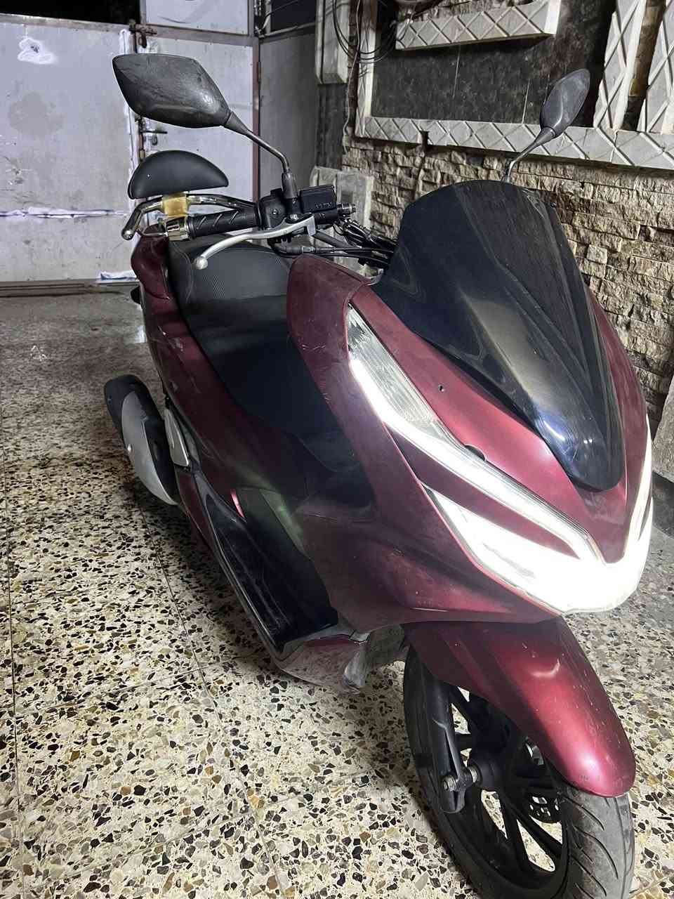 للبيع pcx جيل الثالث كوري خطين نوزل ستان كهربائي حساس ازدحام مكينة 125 دراجة نظيفة شلعة ومعدل خير من لله الدراجة بس ذاكليوم دعمتهة وردت ابيعهة شوف صورة الدعمة مكاني بغداد ام الكبر السعرة ٢٠٠٠ مليونين وبيهة مجال للطيبين رقمي ***********
