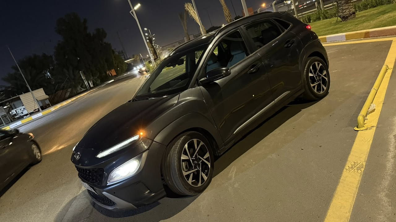 السلام عليكم
كونا موديل 2022 فول مواصفات 1/1 
الحادث موضح كدامكم بدون شواصي وبدون ولغد 
رقم بغداد باسمي تحويل ثاني يوم
السعر ١١٥ ورقة 
مكانها السيدية 
***********
